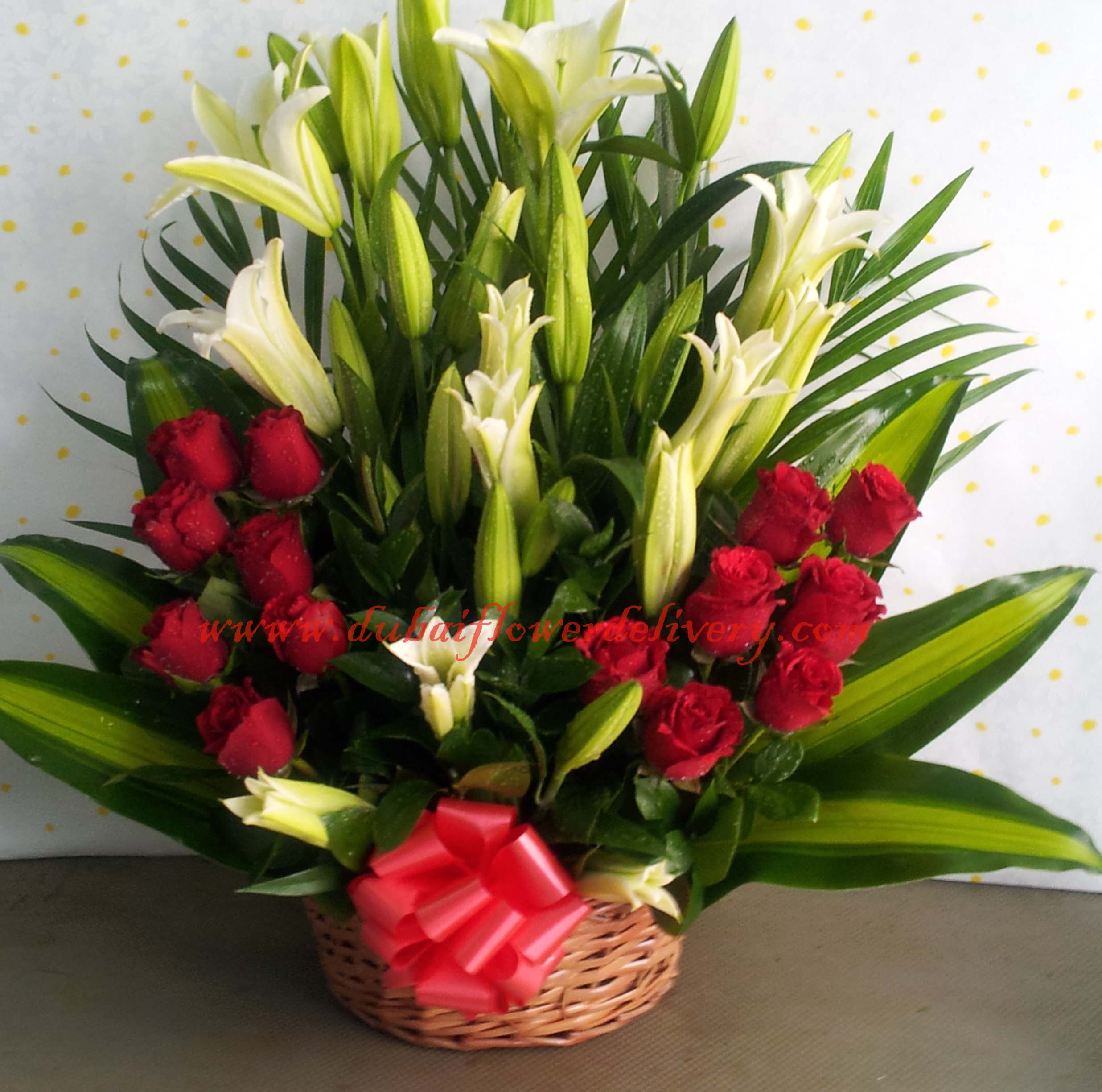 lilies-red-roses-basket.jpg